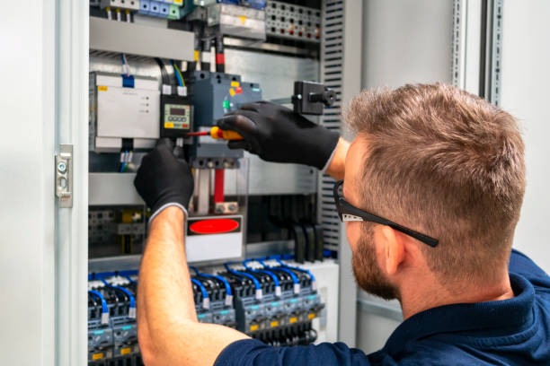 Best Licensed Electrician  in Mora, MN