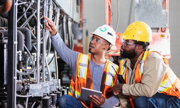 Best Affordable Emergency Electrician  in Mora, MN